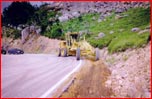DESPRENDIMIENTO EN BORDES DE LA CARRETERA DE ACCESO AL EVA 12 