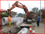 CONSTRUCCION PASO DE CARRETERA EN LA C-6318 (Villasana de Mena) CON TUBERIA DE HORMIGON ARMADO DE 1 M. DE DIAMETRO